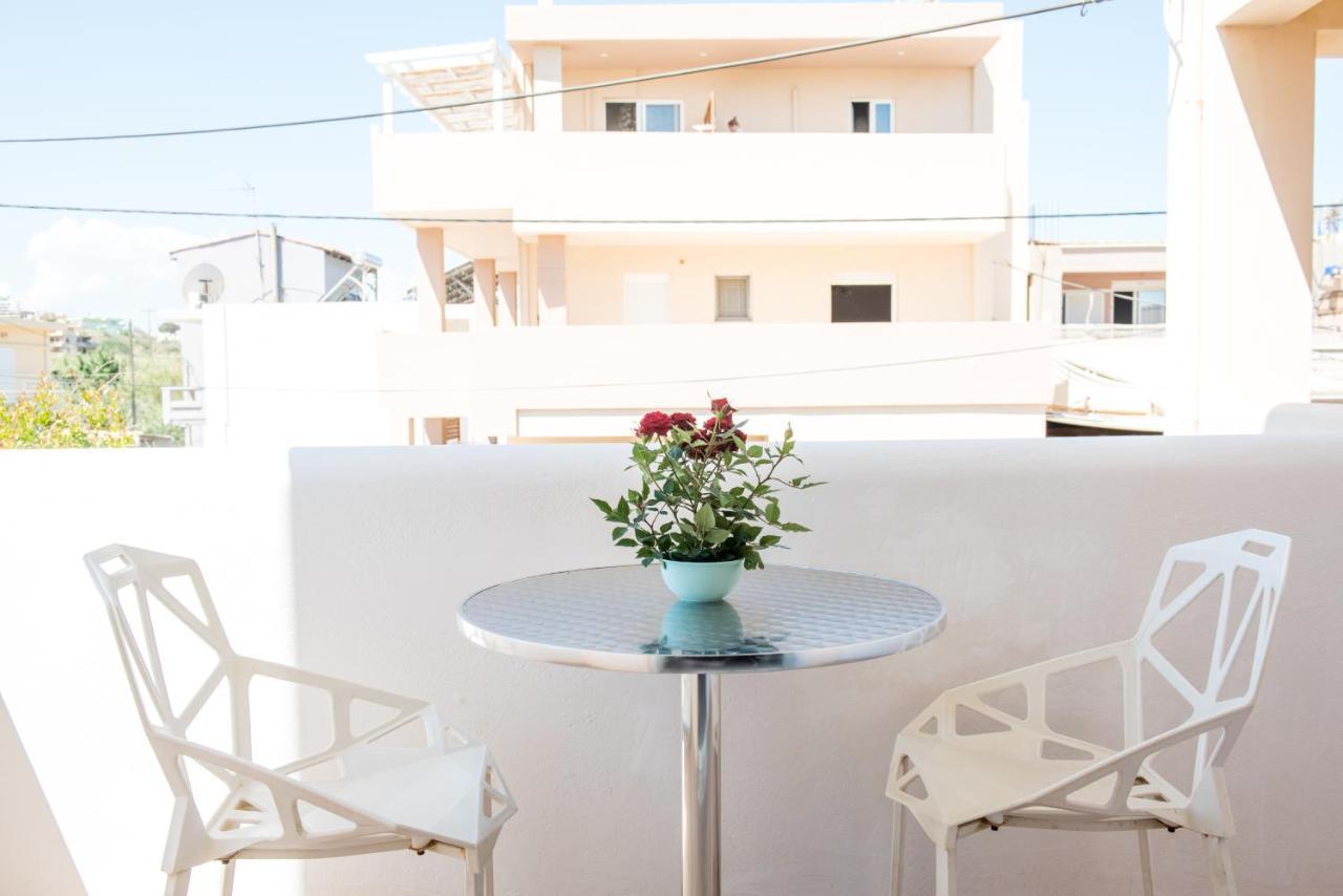 Pearl Seaside Luxury Apartments 2 Hriszí Aktí Haniá Kültér fotó